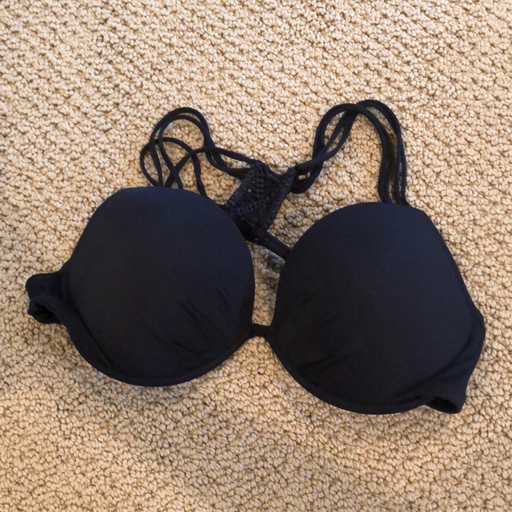 Black VS swimsuit